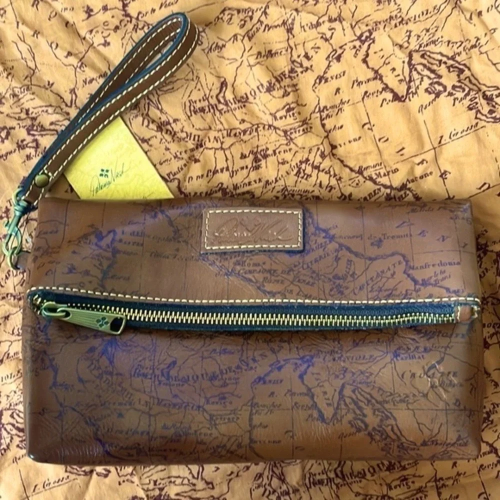 Brand New Patricia Nash Genuine Leather Valerie Zippered Foldover Pouch Wristlet